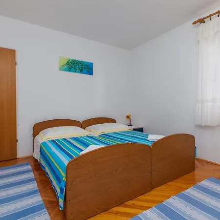 Apartments With A Parking Space Omis - 2745 Exterior foto