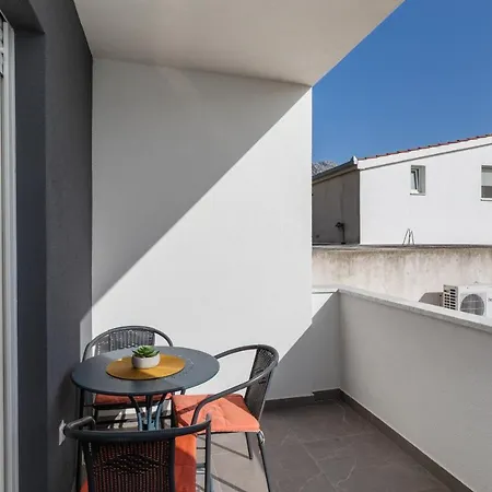 Apartments With A Parking Space Omis - 2745 Exterior foto