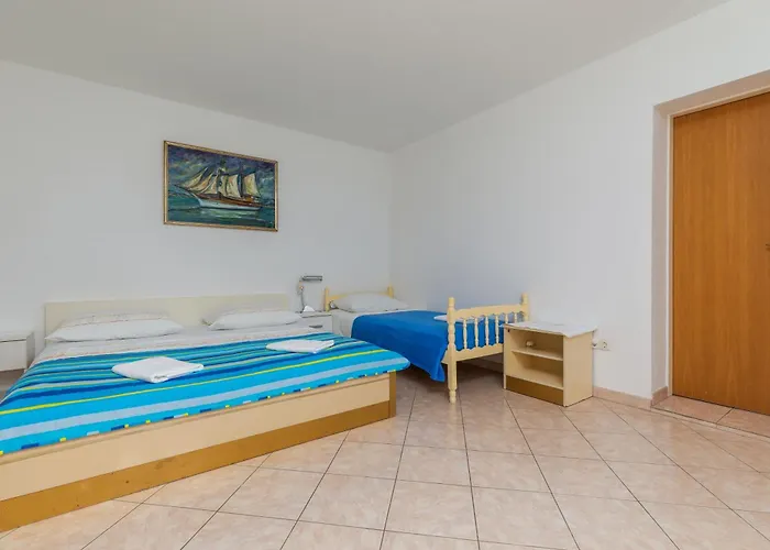 Apartments With A Parking Space Omis - 2745
