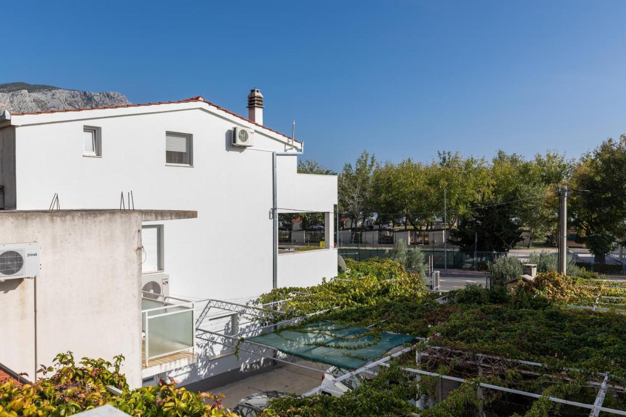 Apartment With A Parking Space - 2745 *