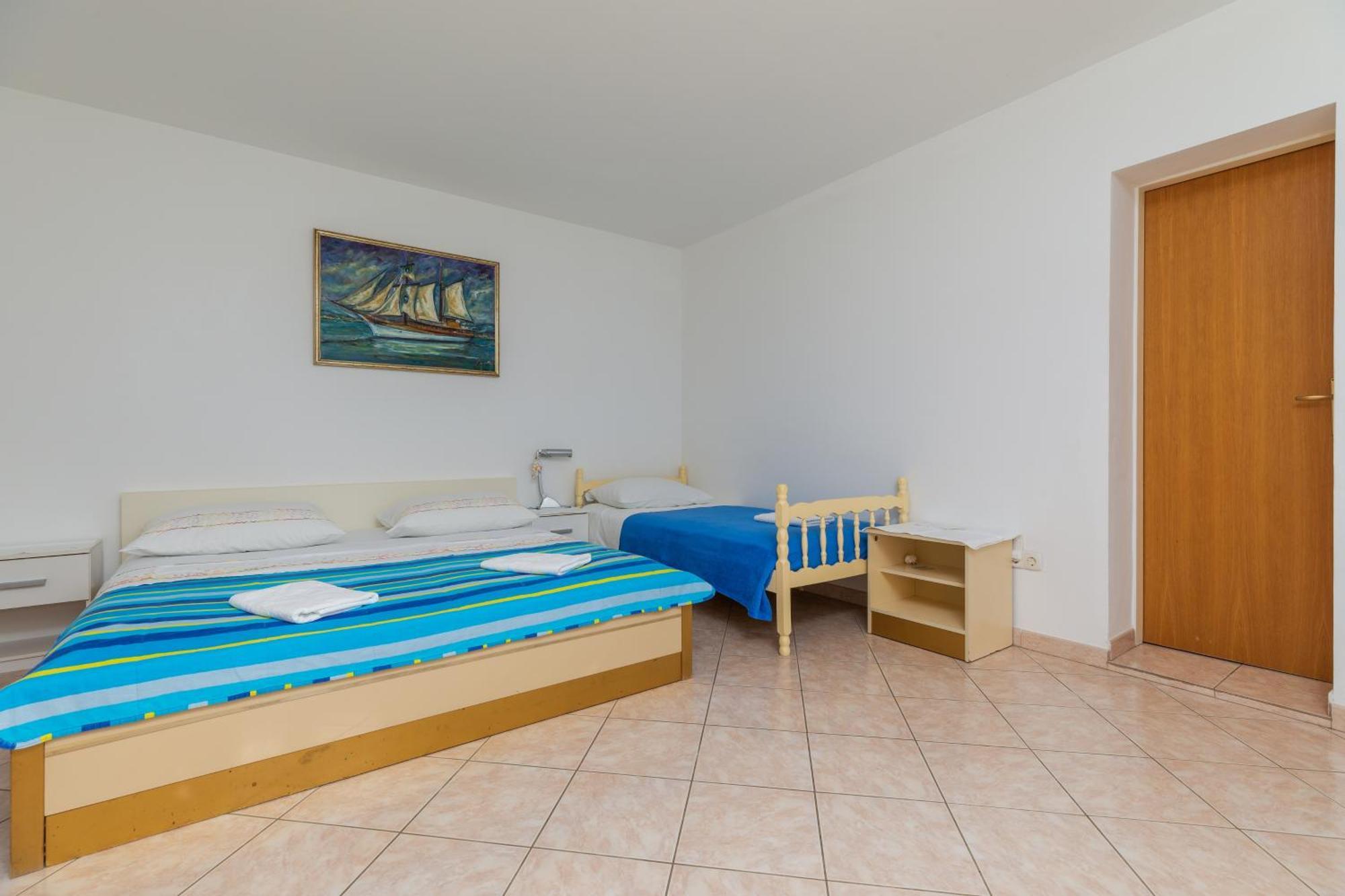 With A Parking Space - 2745 Omis
